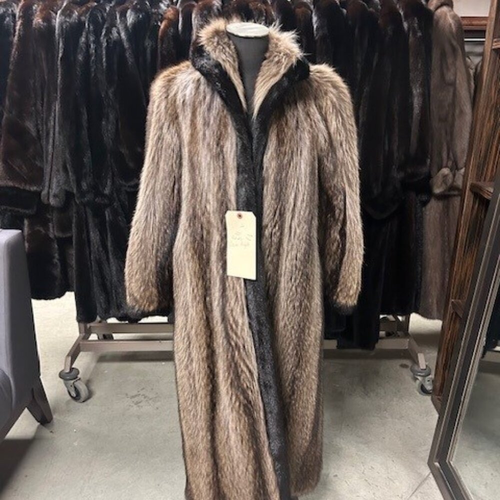 LONG RACOON W/  SHEARED BEAVER TUXEDO, WAS 5K NOW ONLY$1395, SIZE S TO M